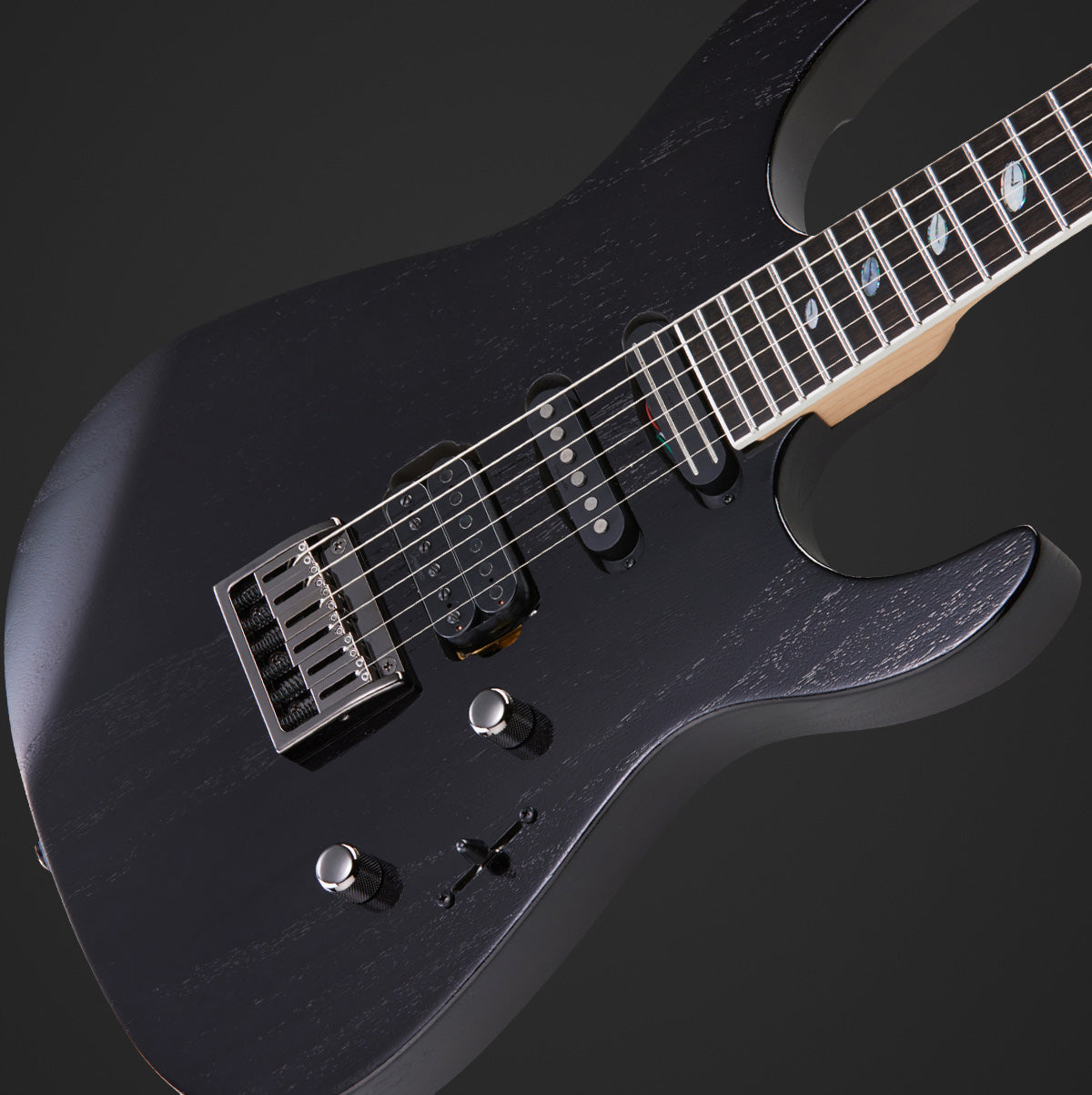 Dellinger-WB-FX EF/MF – Caparison Guitars