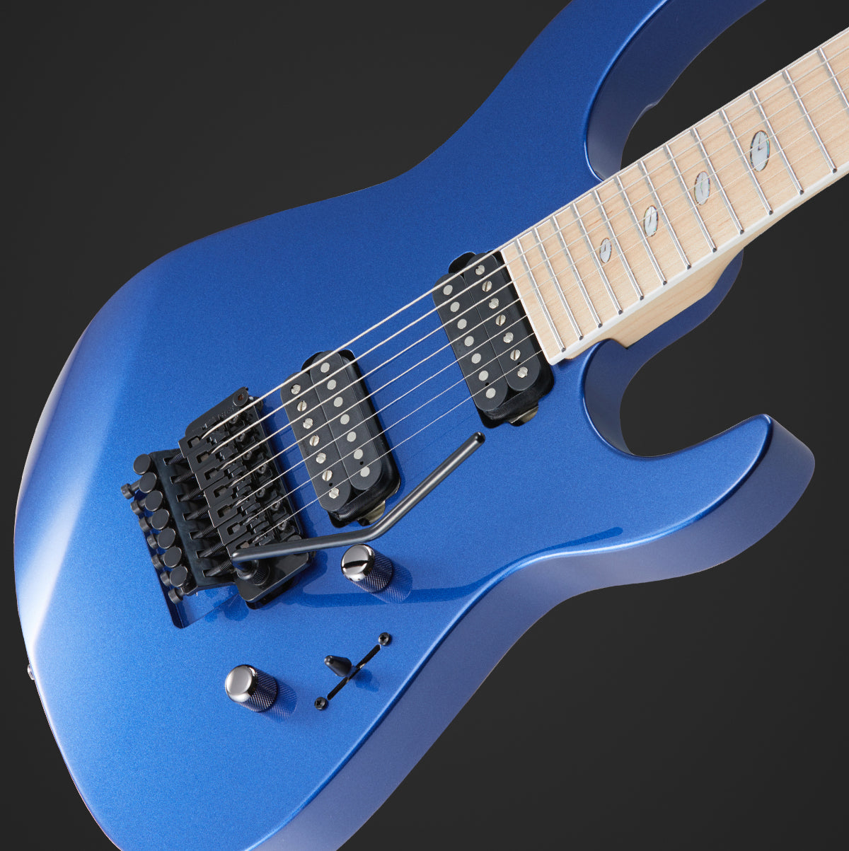Dellinger 7 EF/MF – Caparison Guitars
